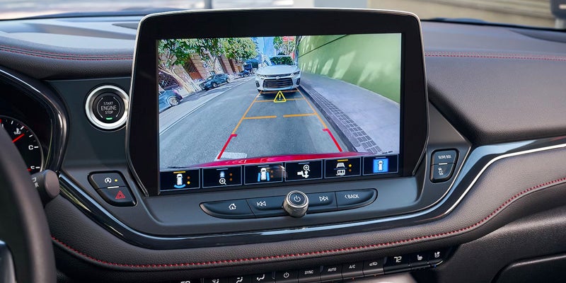 2024 chevy blazer rear view camera screen assisting in parallel parking