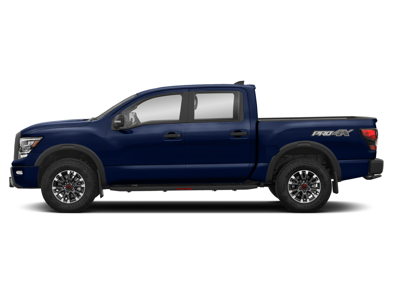 2024 Nissan Titan PRO-4X photo 3