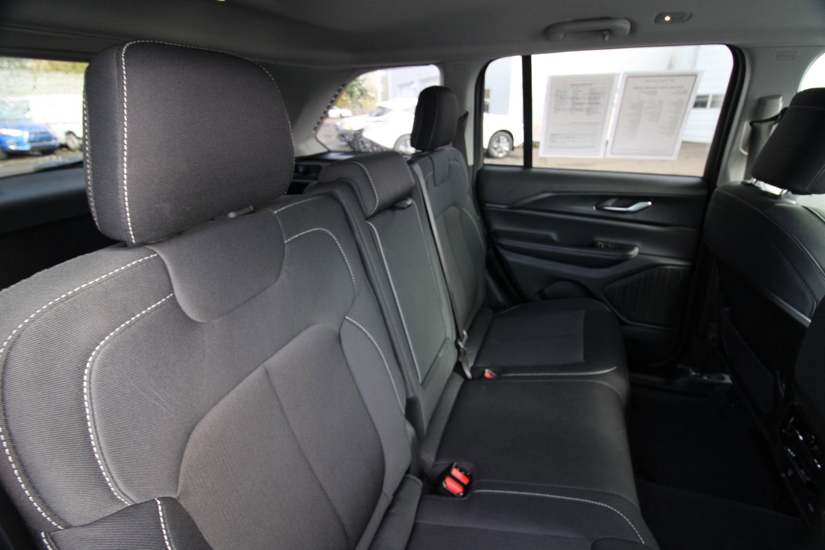 2023 Jeep Grand Cherokee Laredo