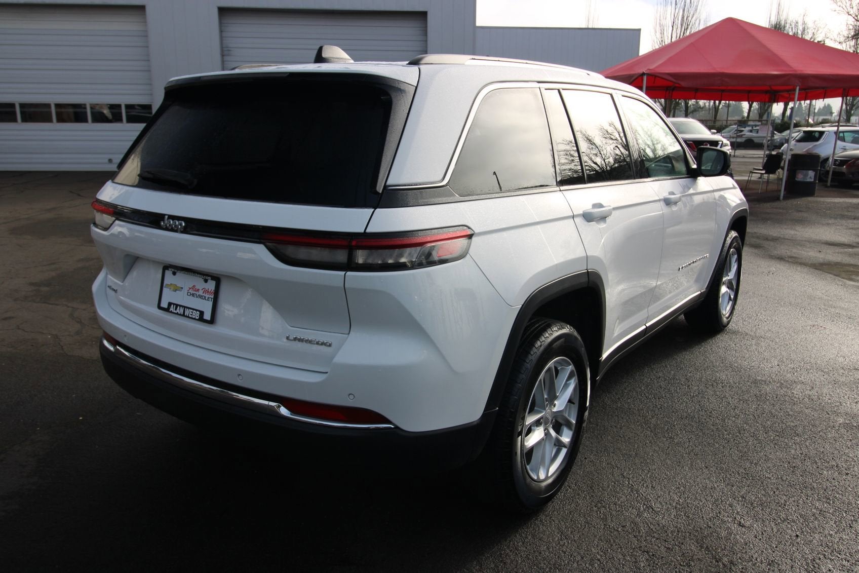 2023 Jeep Grand Cherokee Laredo