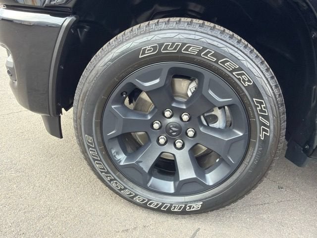 2025 RAM 1500 Big Horn Crew Cab 4x4 5'7" Box