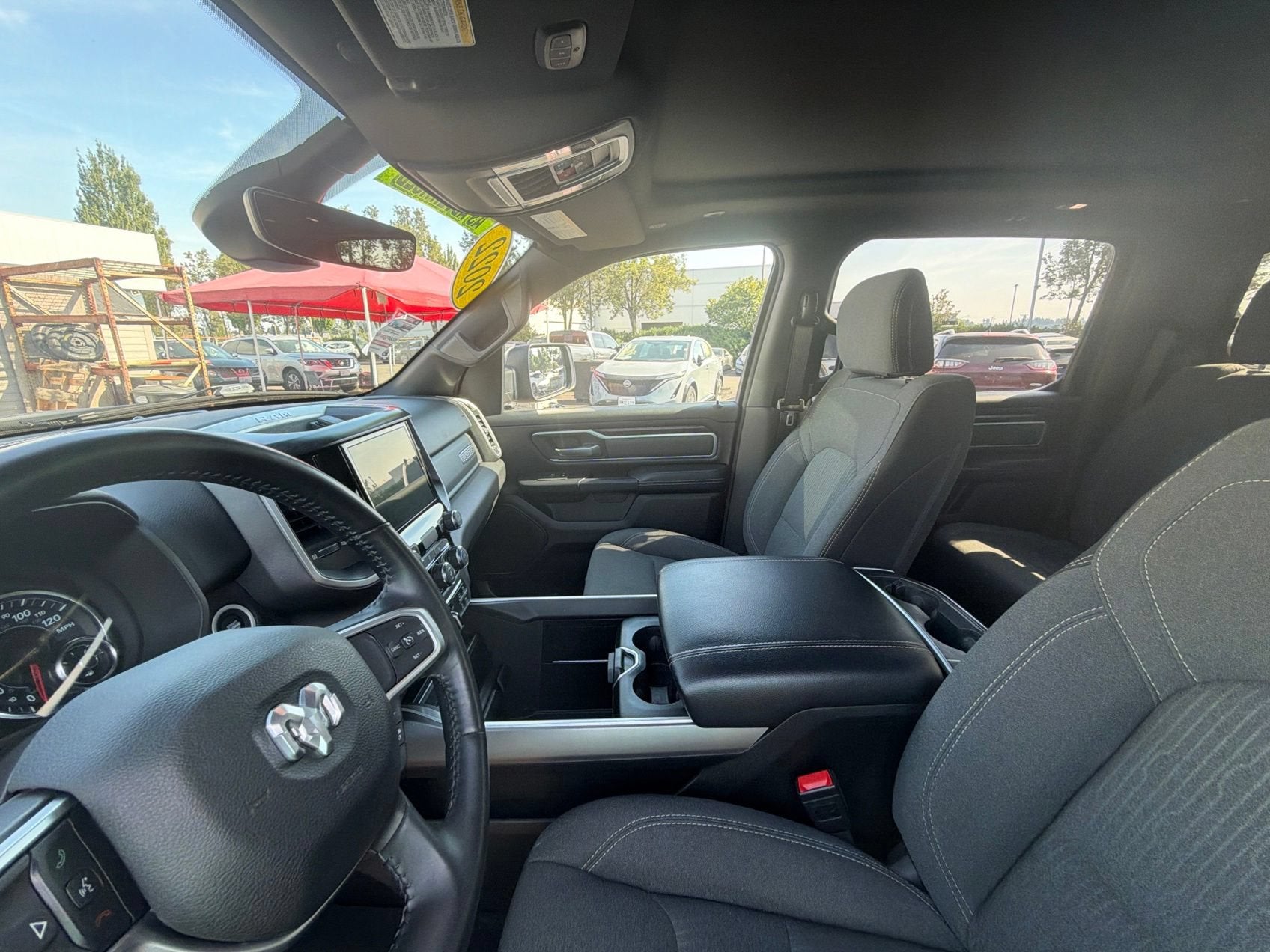 2022 RAM 1500 Big Horn Crew Cab 4x4 5'7" Box