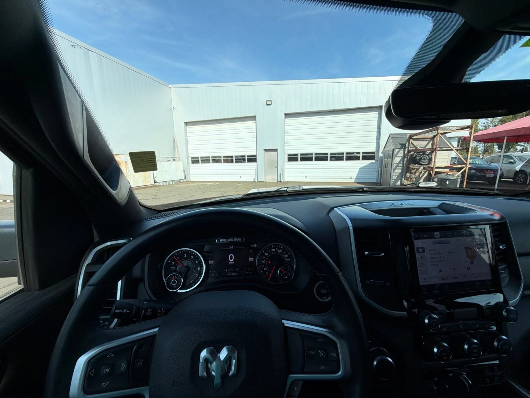 2022 RAM 1500 Big Horn Crew Cab 4x4 5'7" Box