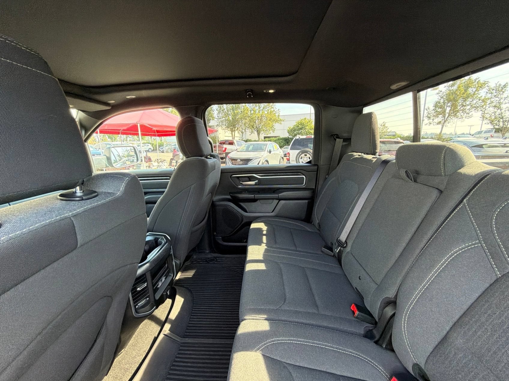 2022 RAM 1500 Big Horn Crew Cab 4x4 5'7" Box