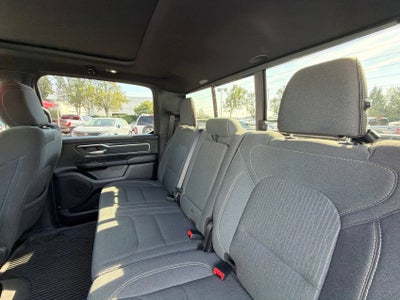 2022 RAM 1500 Big Horn Crew Cab 4x4 5'7" Box