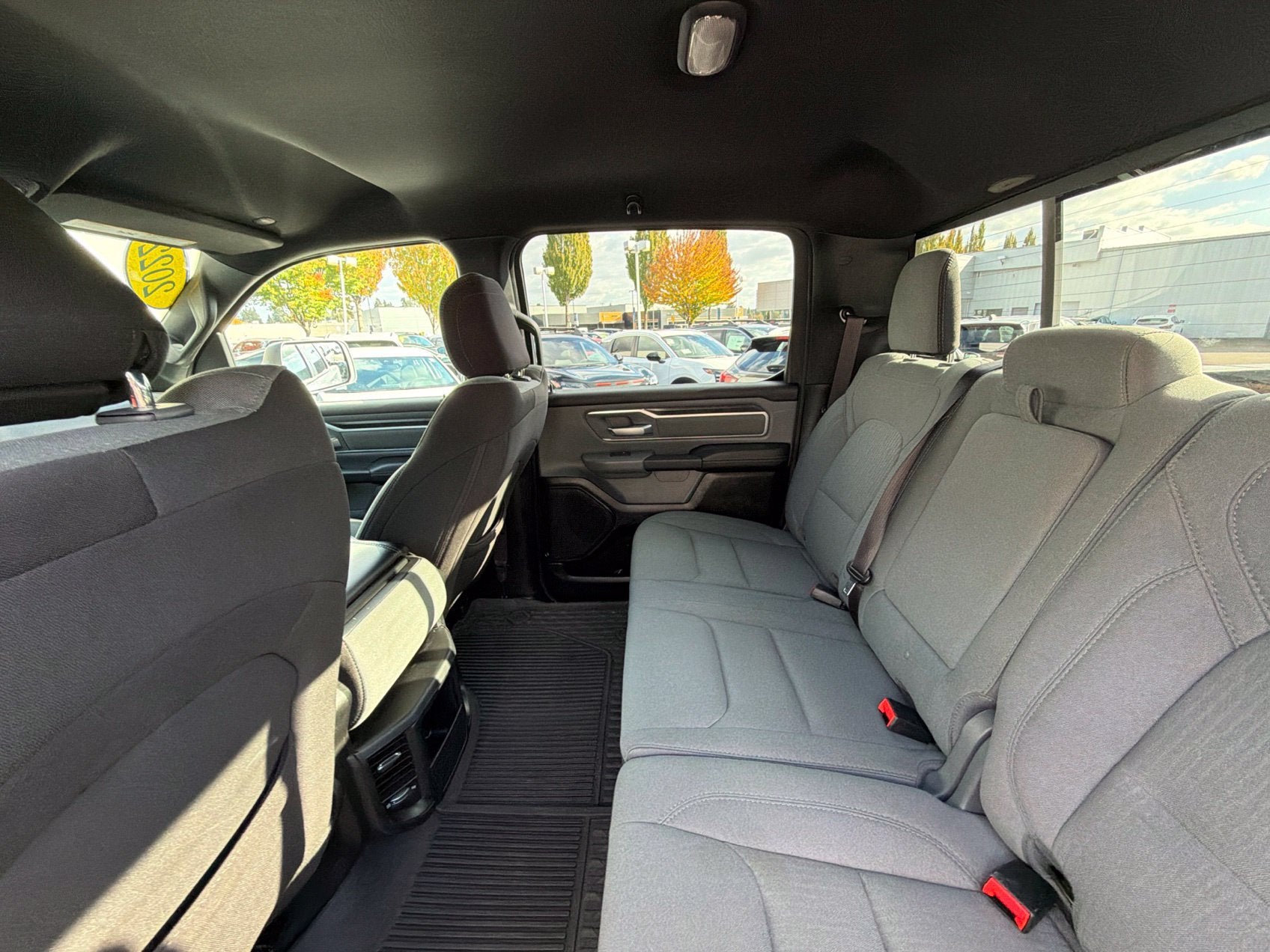 2022 RAM 1500 Big Horn Crew Cab 4x4 6'4" Box