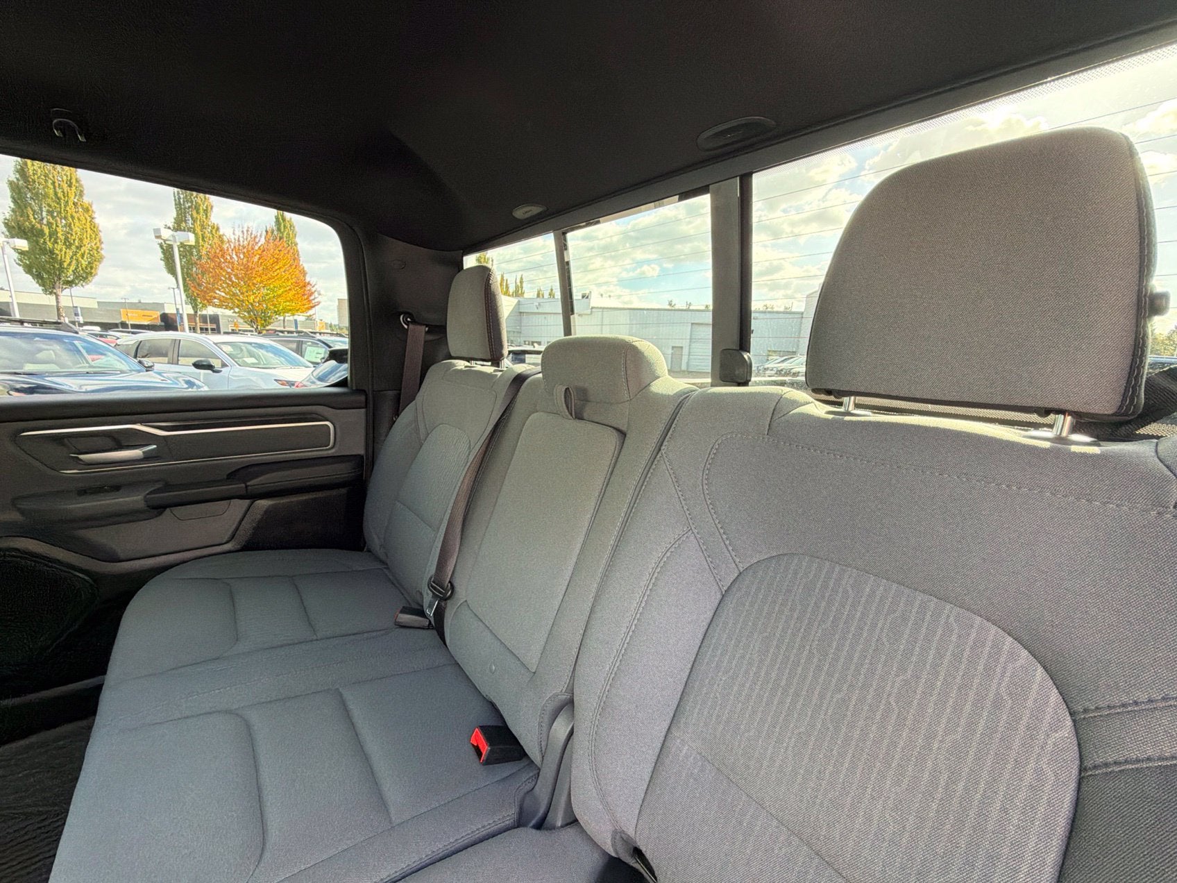 2022 RAM 1500 Big Horn Crew Cab 4x4 6'4" Box