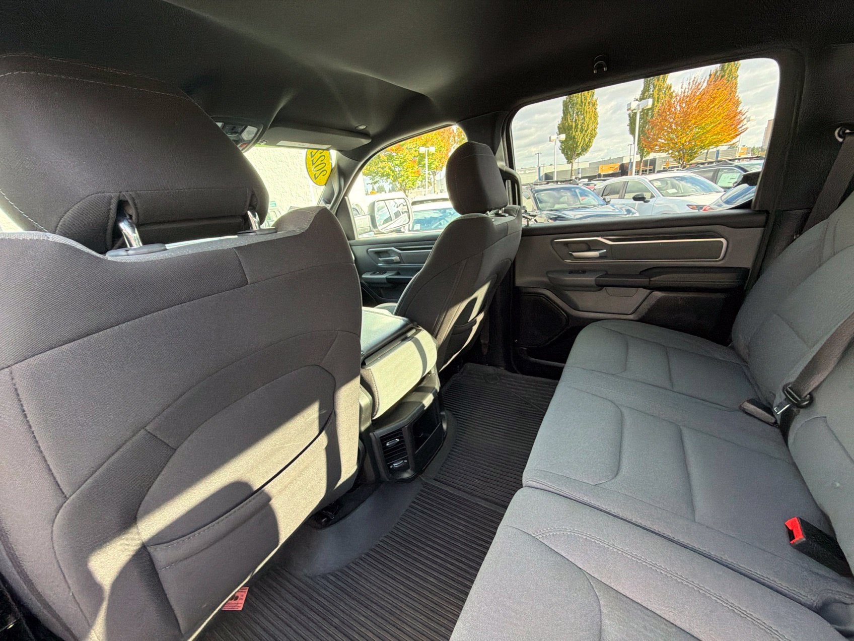 2022 RAM 1500 Big Horn Crew Cab 4x4 6'4" Box