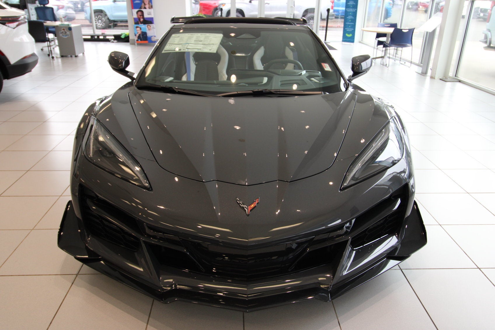 2027 Chevrolet Corvette Grand Sport 2LT