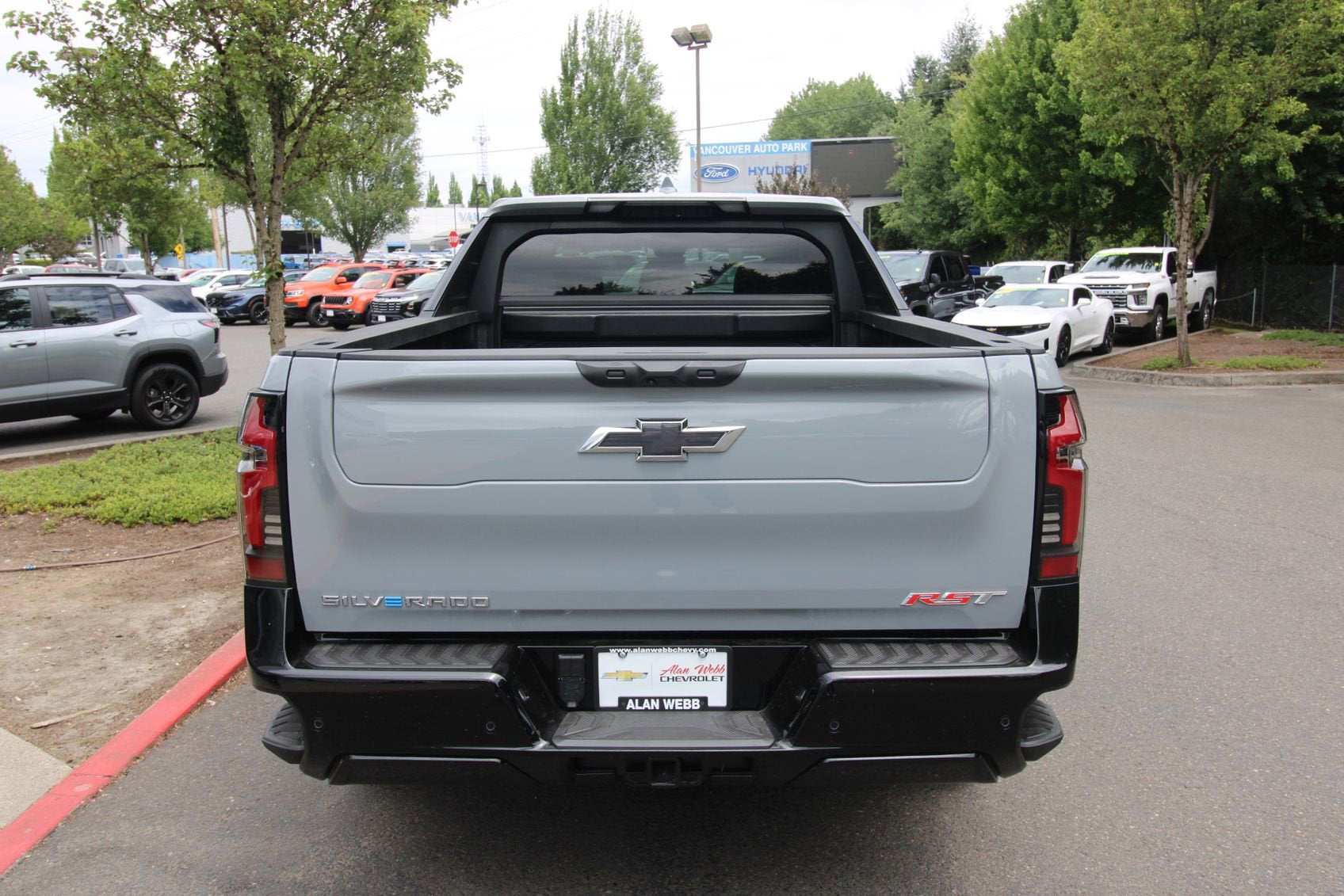 2025 Chevrolet Silverado EV RST - Extended Range