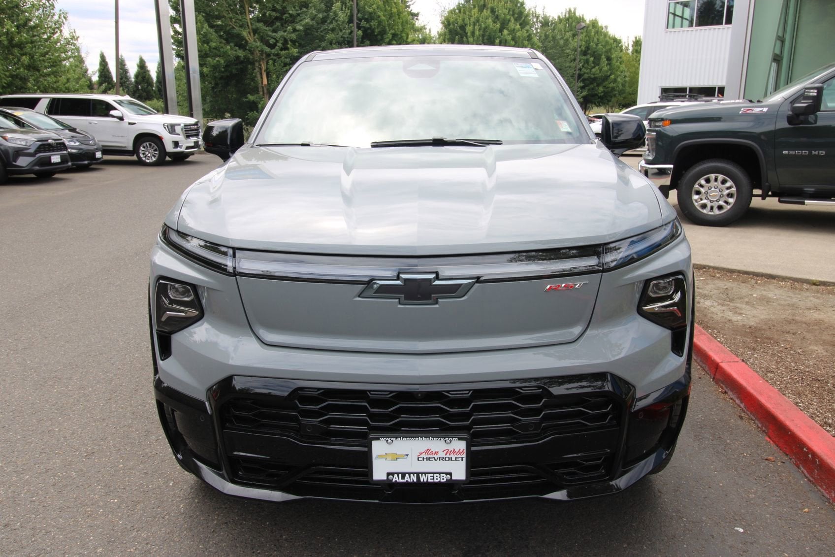 2025 Chevrolet Silverado EV RST - Extended Range