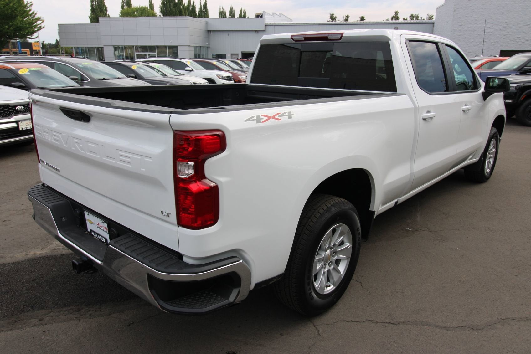 2025 Chevrolet Silverado 1500 LT