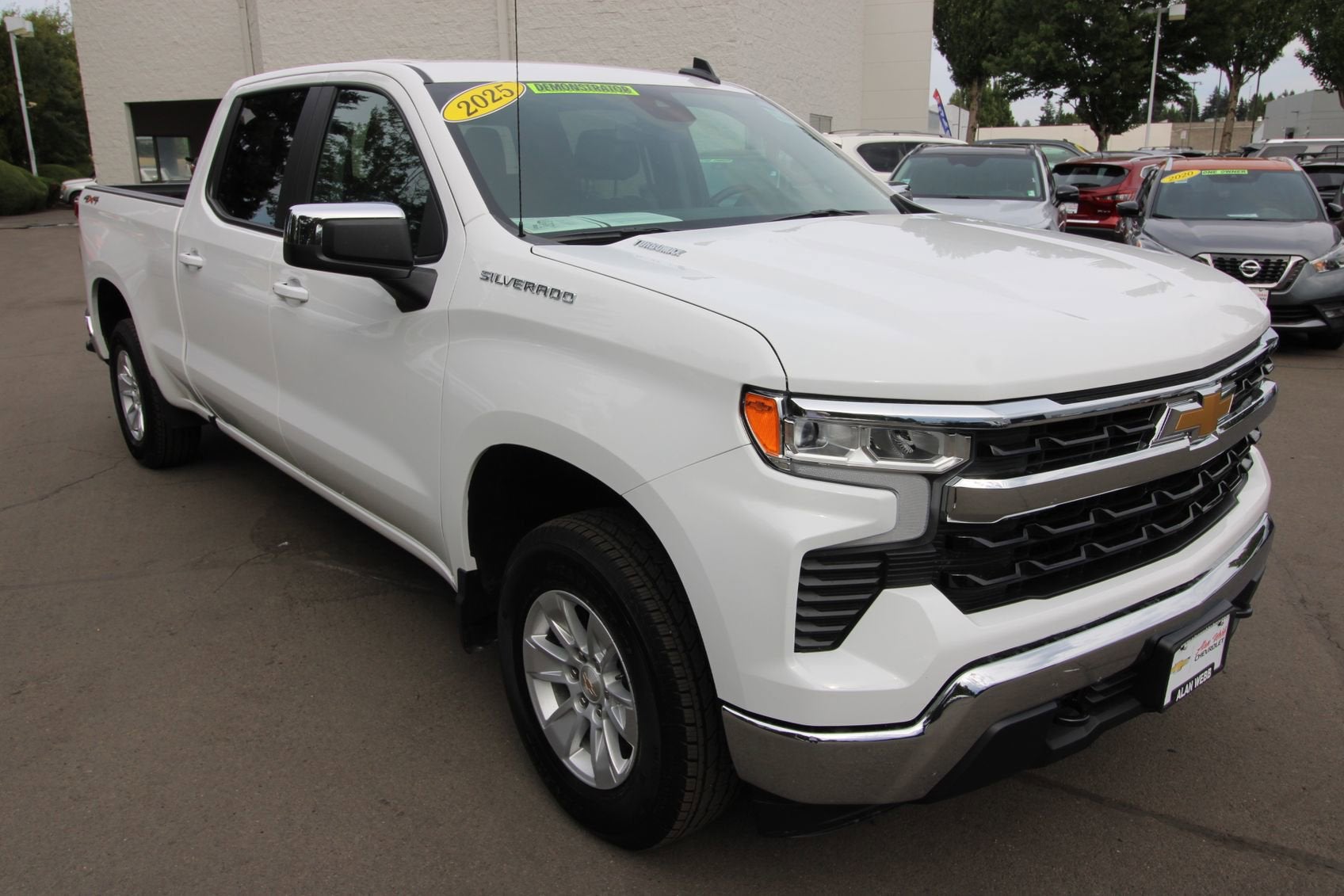 2025 Chevrolet Silverado 1500 LT