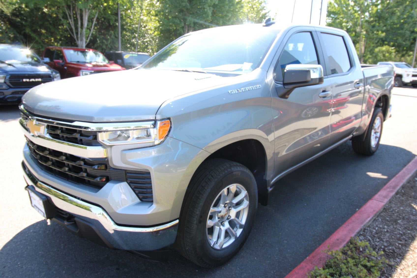 2026 Chevrolet Silverado 1500 LT (2FL)
