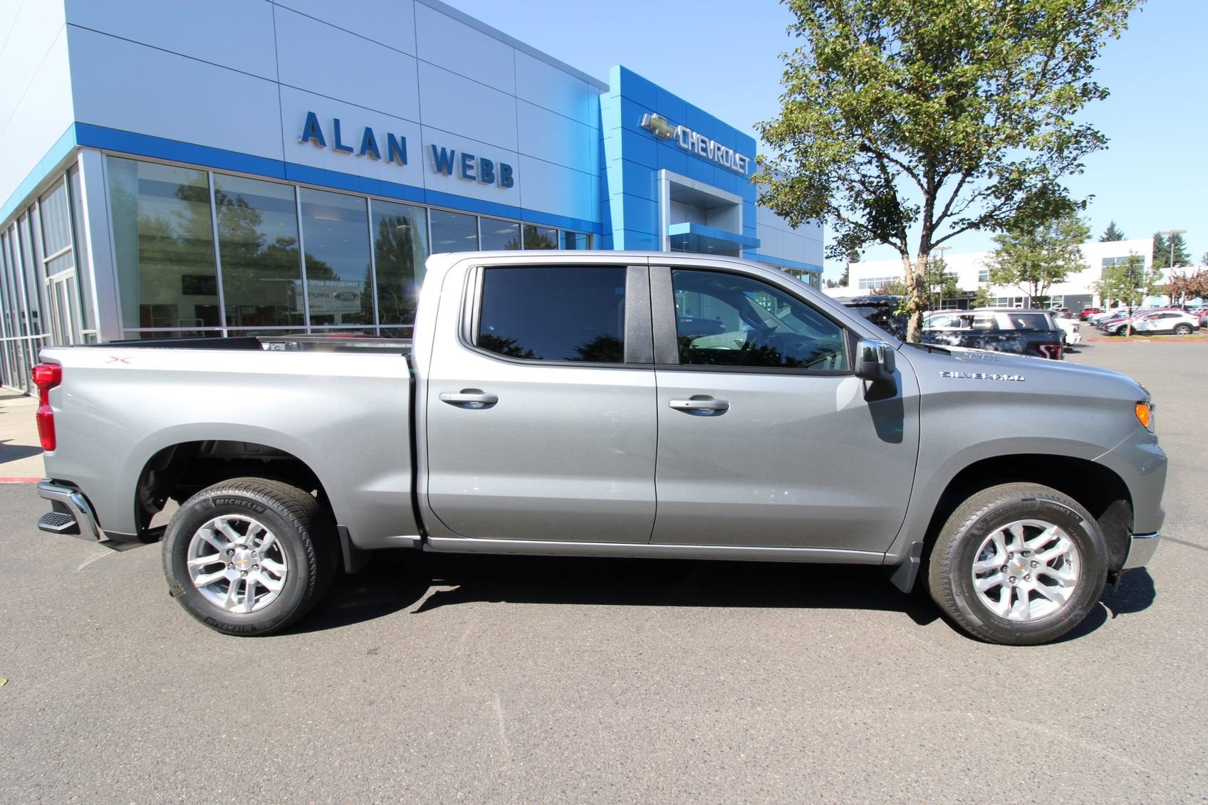 2026 Chevrolet Silverado 1500 LT (2FL)