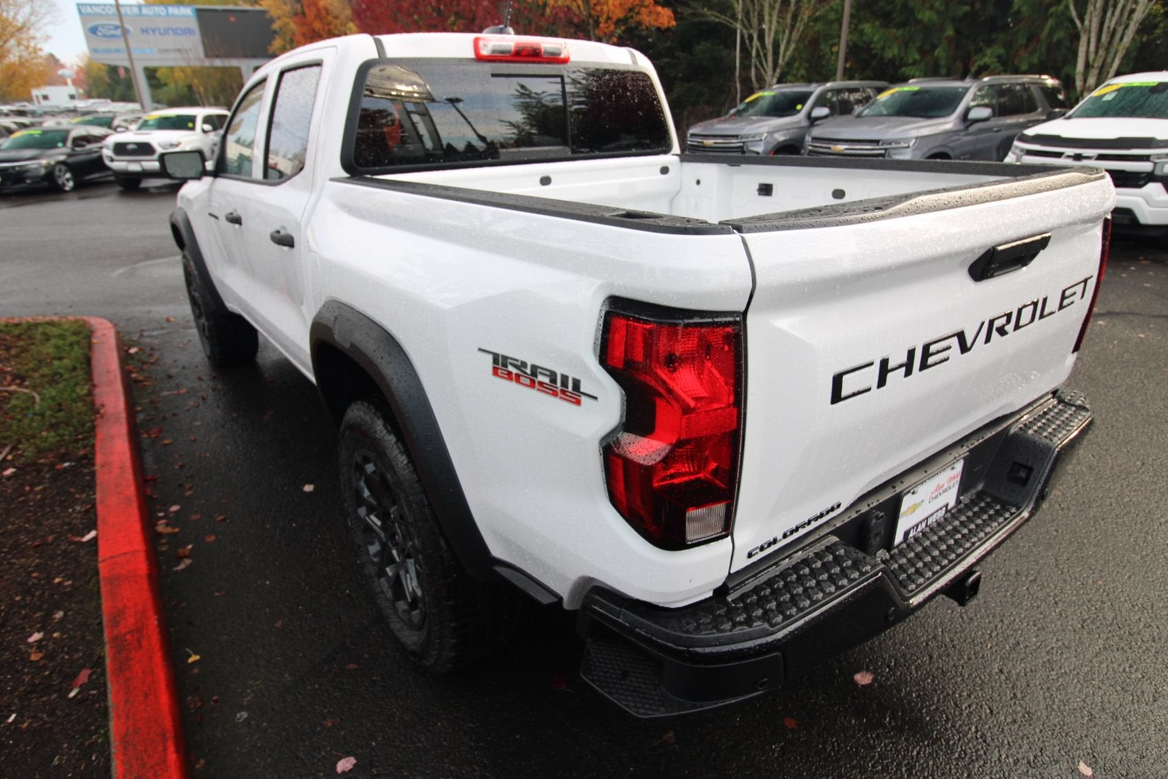 2026 Chevrolet Colorado Trail Boss - Photo 6