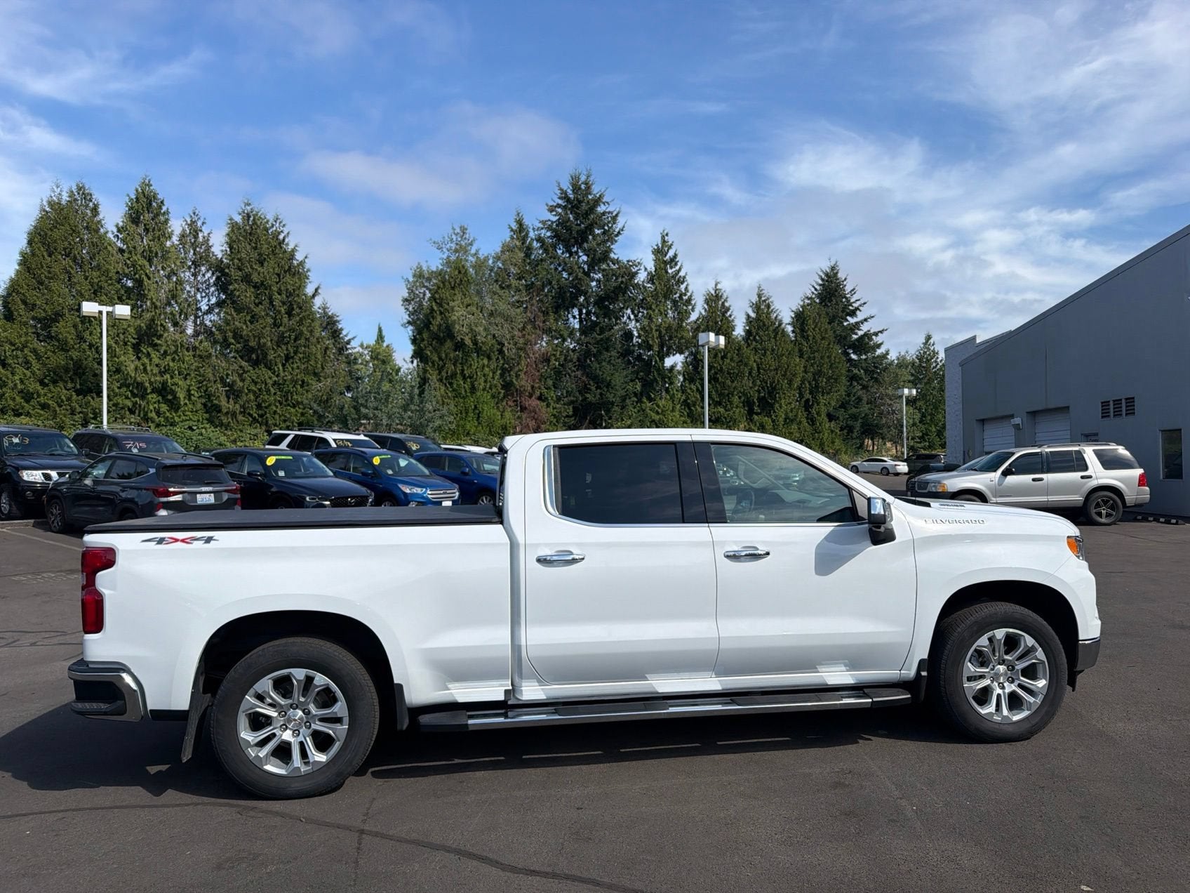 2025 Chevrolet Silverado 1500 LTZ