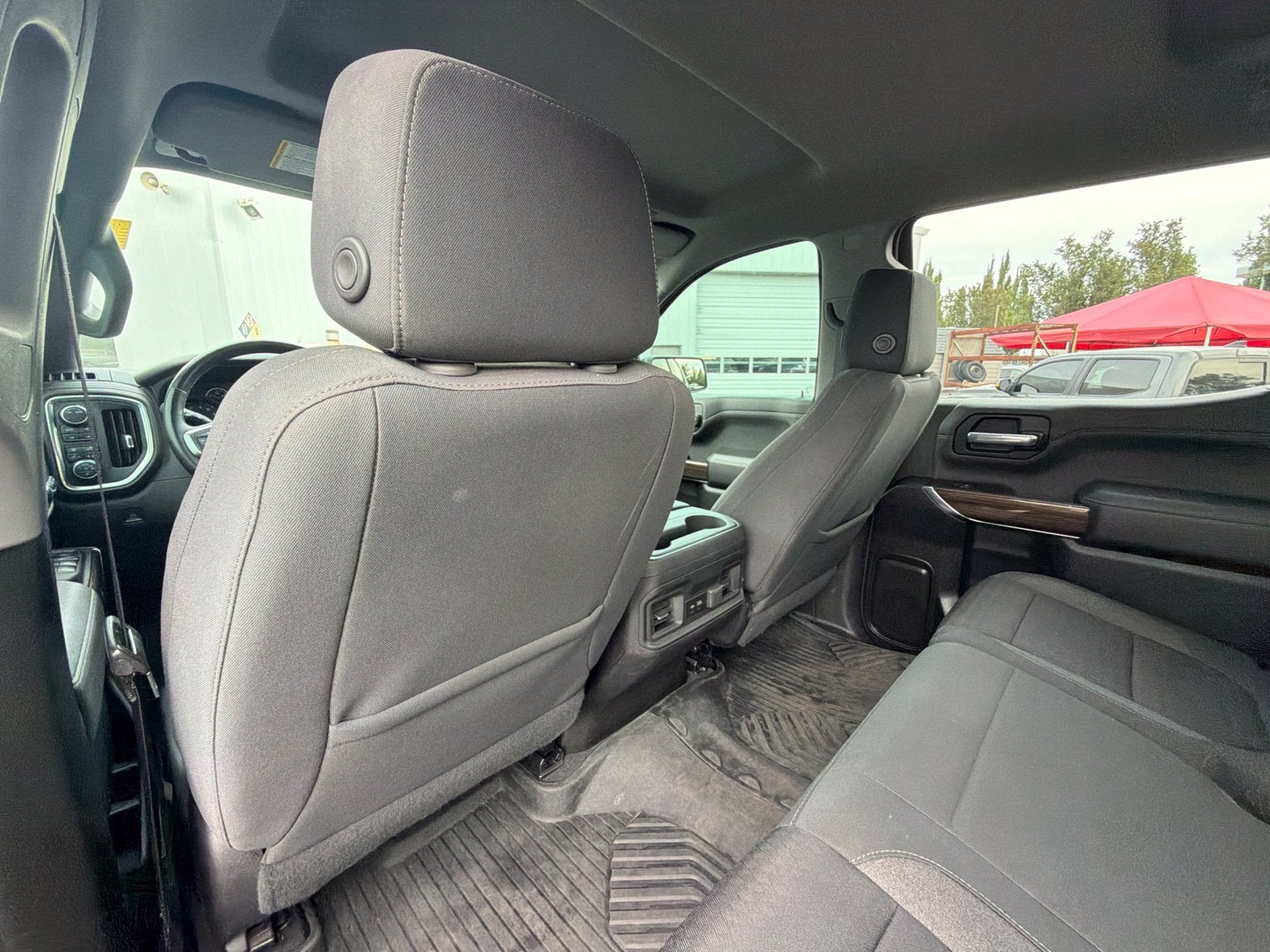 2022 Chevrolet Silverado 1500 Limited LT Trail Boss - Photo 28