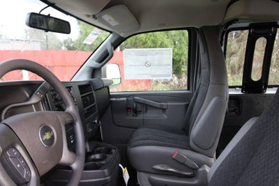 2025 Chevrolet Express Cargo 3500 WT