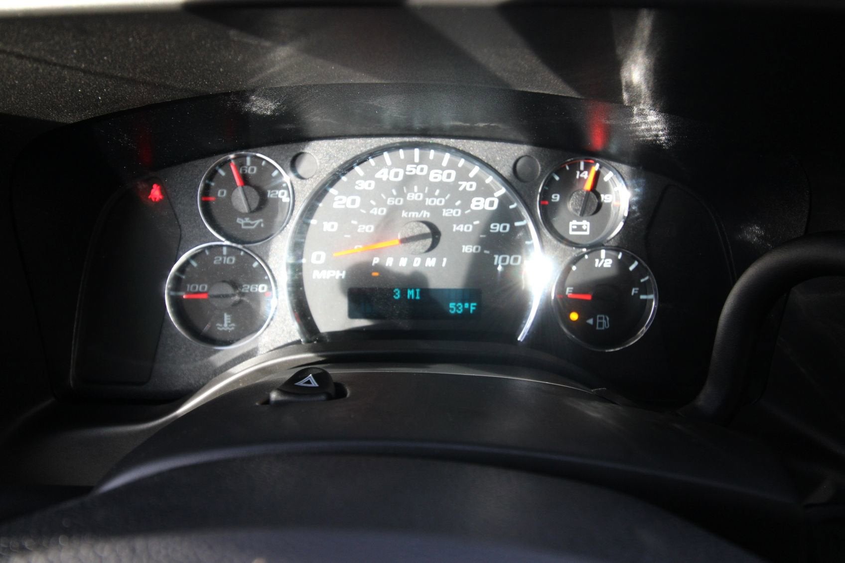 2025 Chevrolet Express Cargo 3500 WT