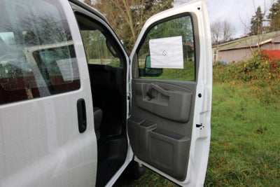 2025 Chevrolet Express Cargo 3500 WT