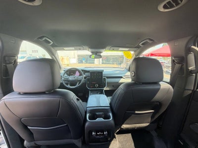 2025 GMC Acadia AT4