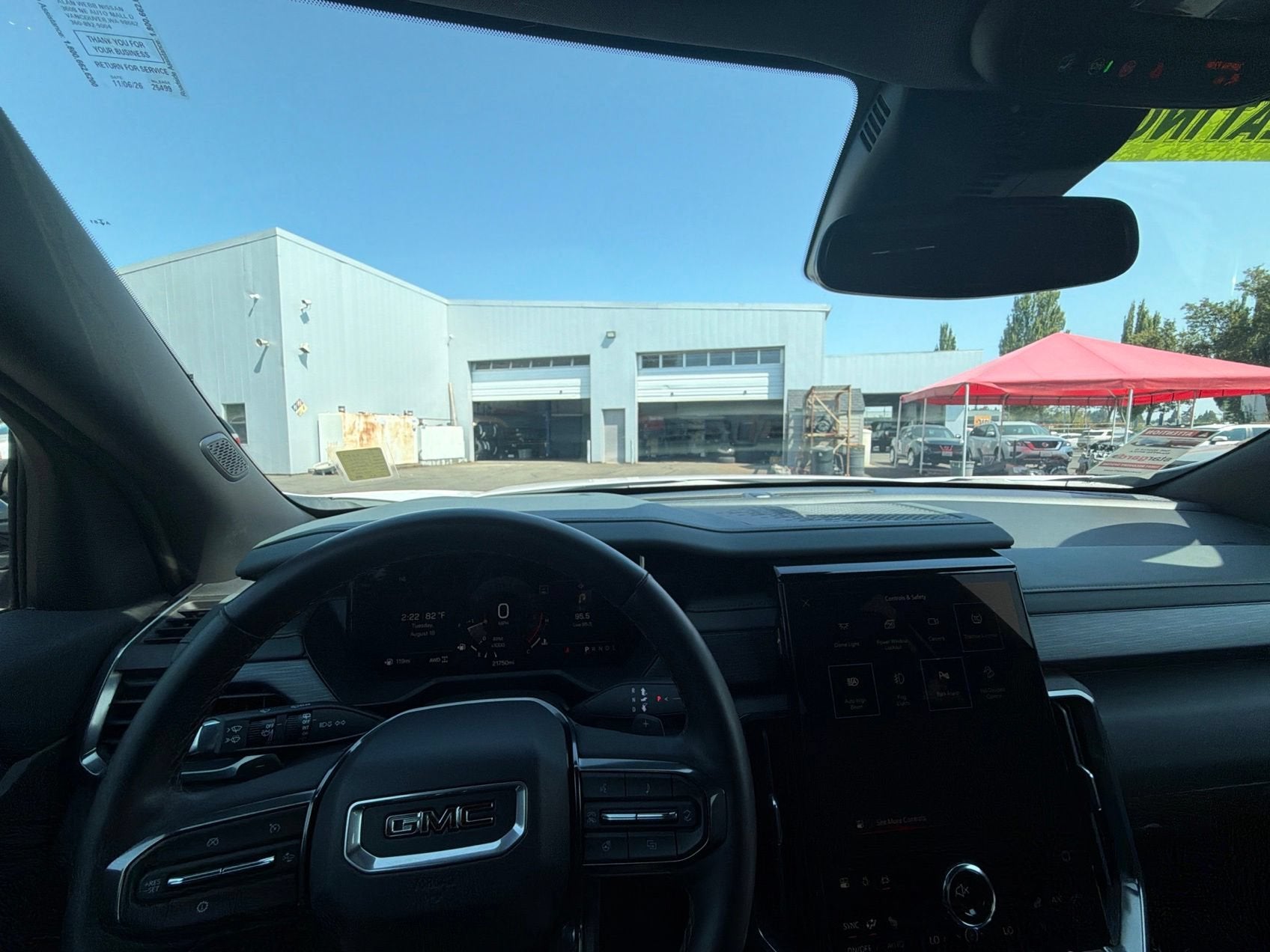 2025 GMC Acadia AT4