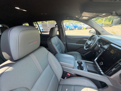 2025 GMC Acadia AT4