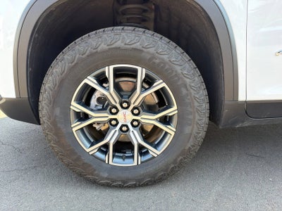 2025 GMC Acadia AT4