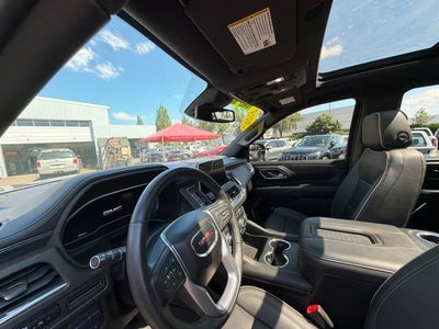 2023 GMC Yukon SLT