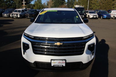 2024 Chevrolet Traverse LT