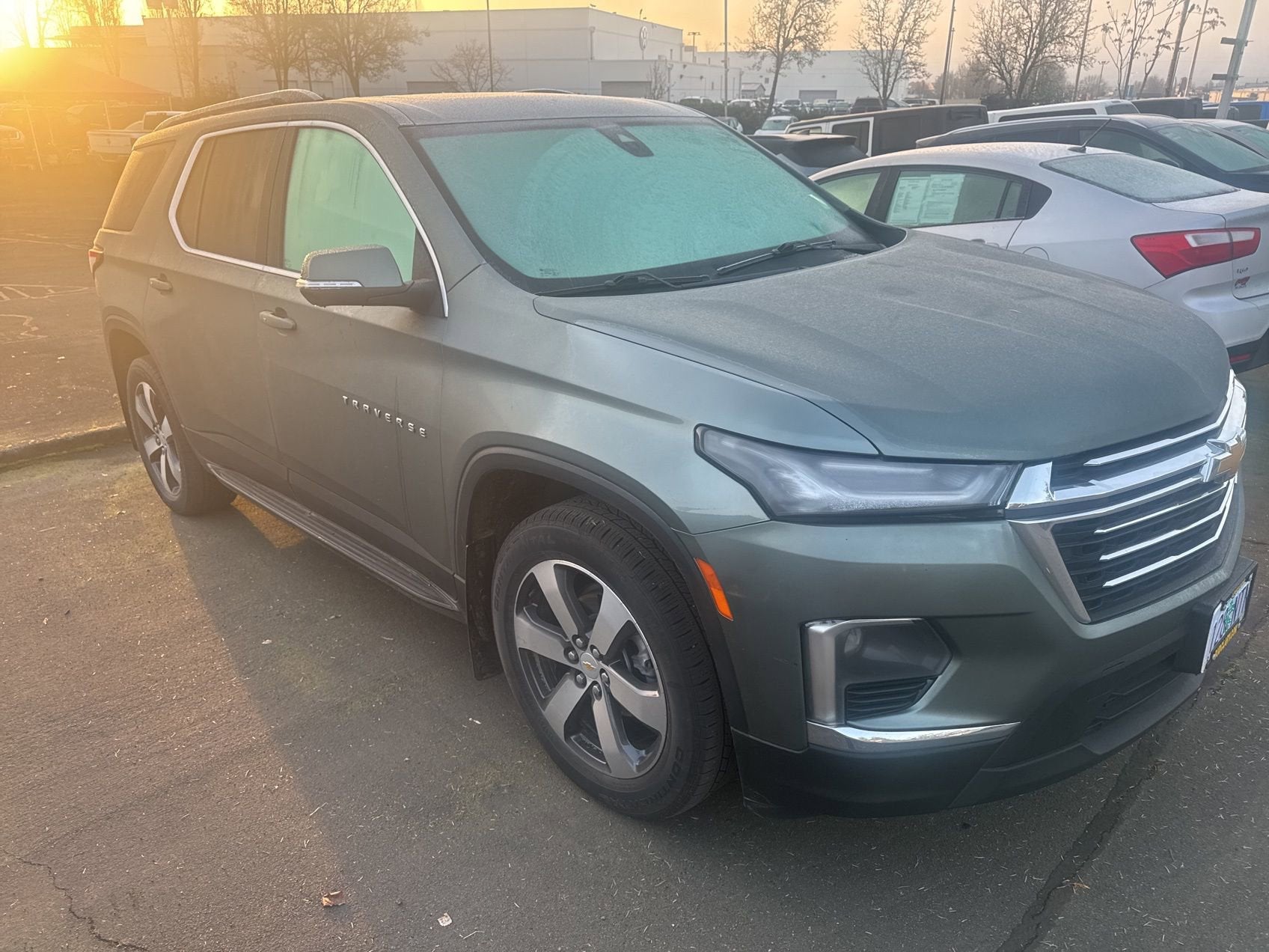 2022 Chevrolet Traverse LT Leather