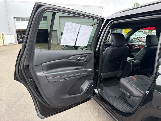 2025 Chevrolet Traverse RS