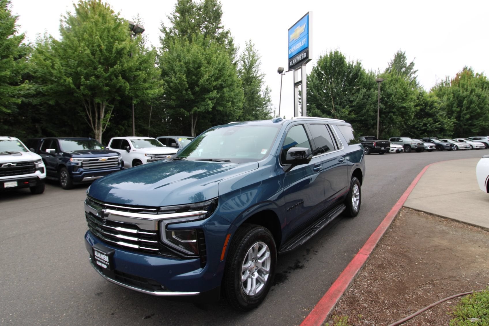 2026 Chevrolet Suburban LT