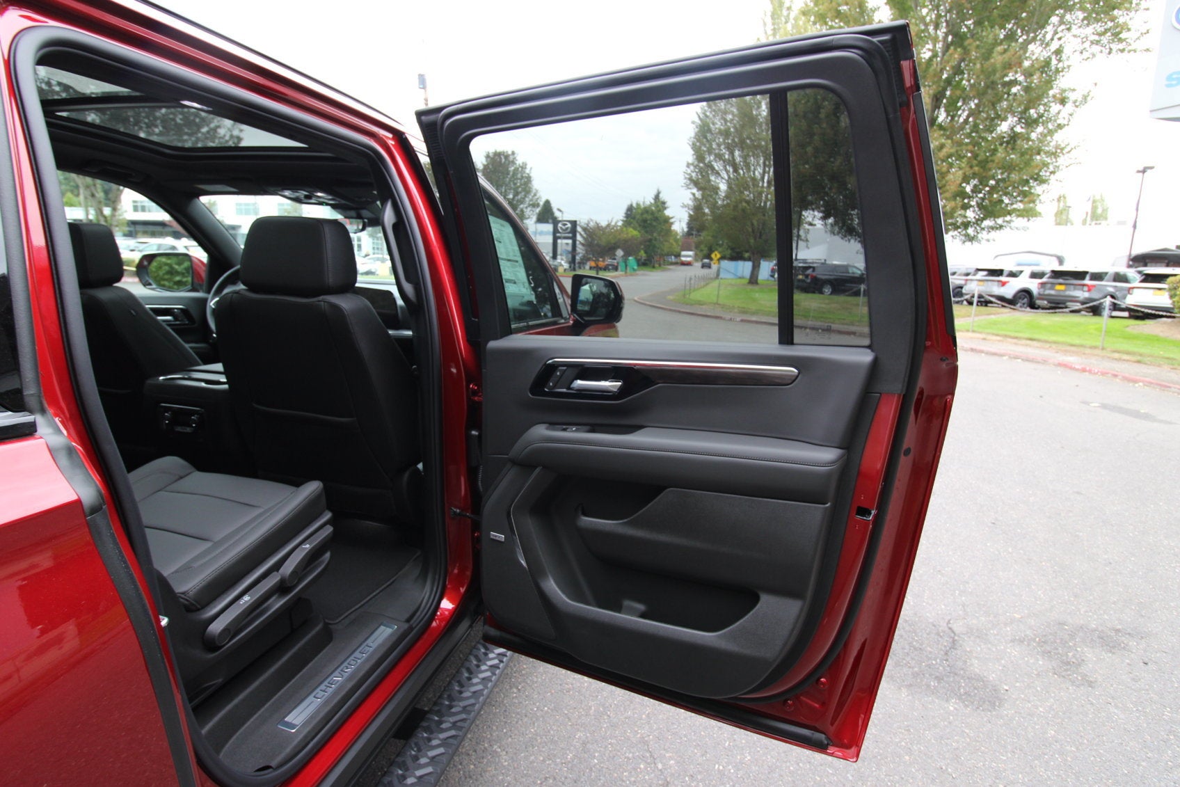 2026 Chevrolet Suburban Z71