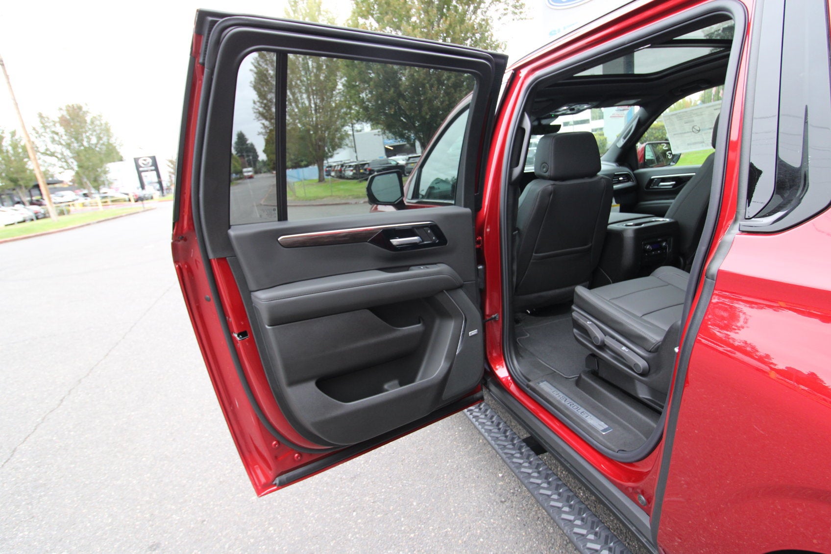 2026 Chevrolet Suburban Z71