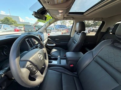 2024 Nissan Frontier SL