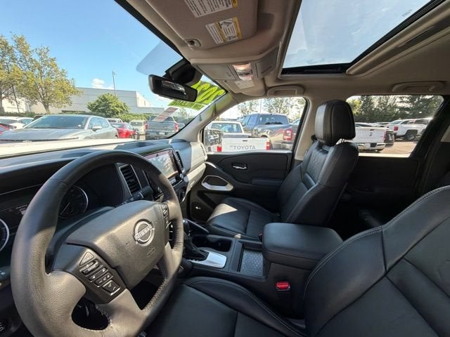 2024 Nissan Frontier SL