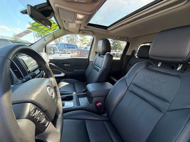 2024 Nissan Frontier SL