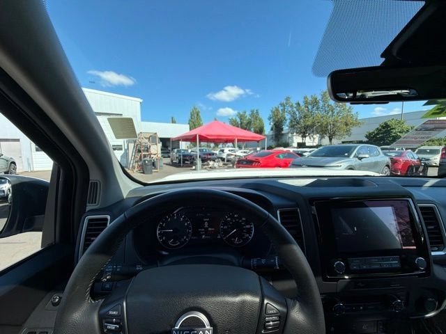 2024 Nissan Frontier SL
