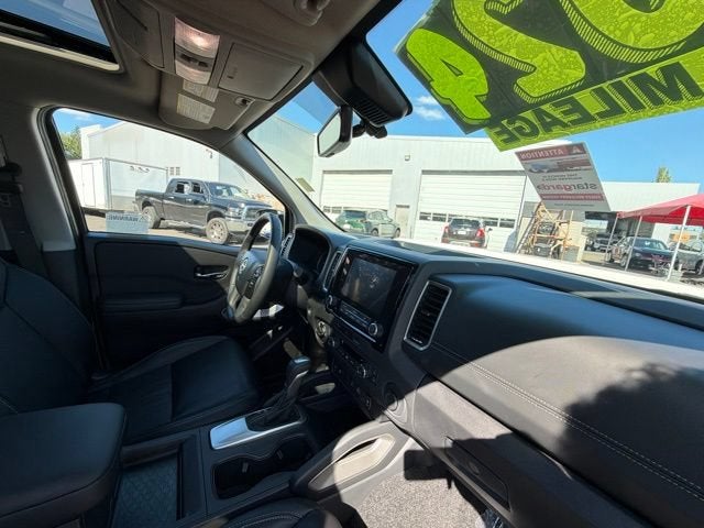 2024 Nissan Frontier SL