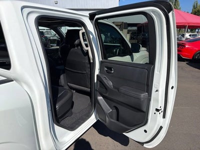 2024 Nissan Frontier SL