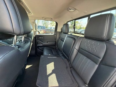 2024 Nissan Frontier SL