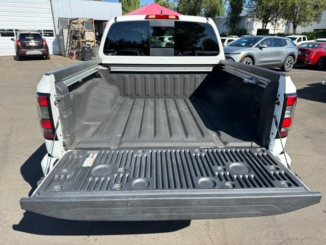 2024 Nissan Frontier SL