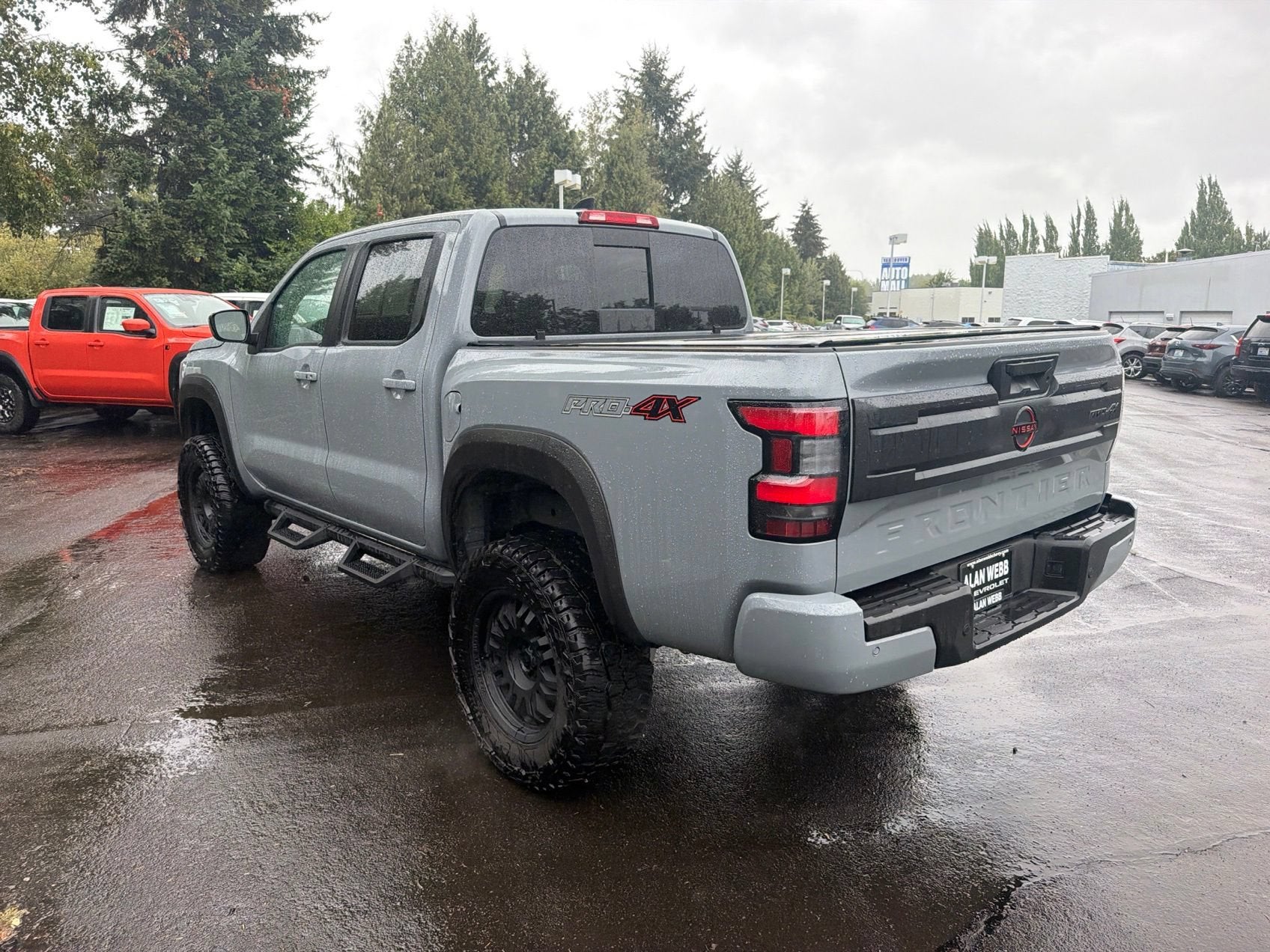 2025 Nissan Frontier Crew Cab PRO-4X 4x4