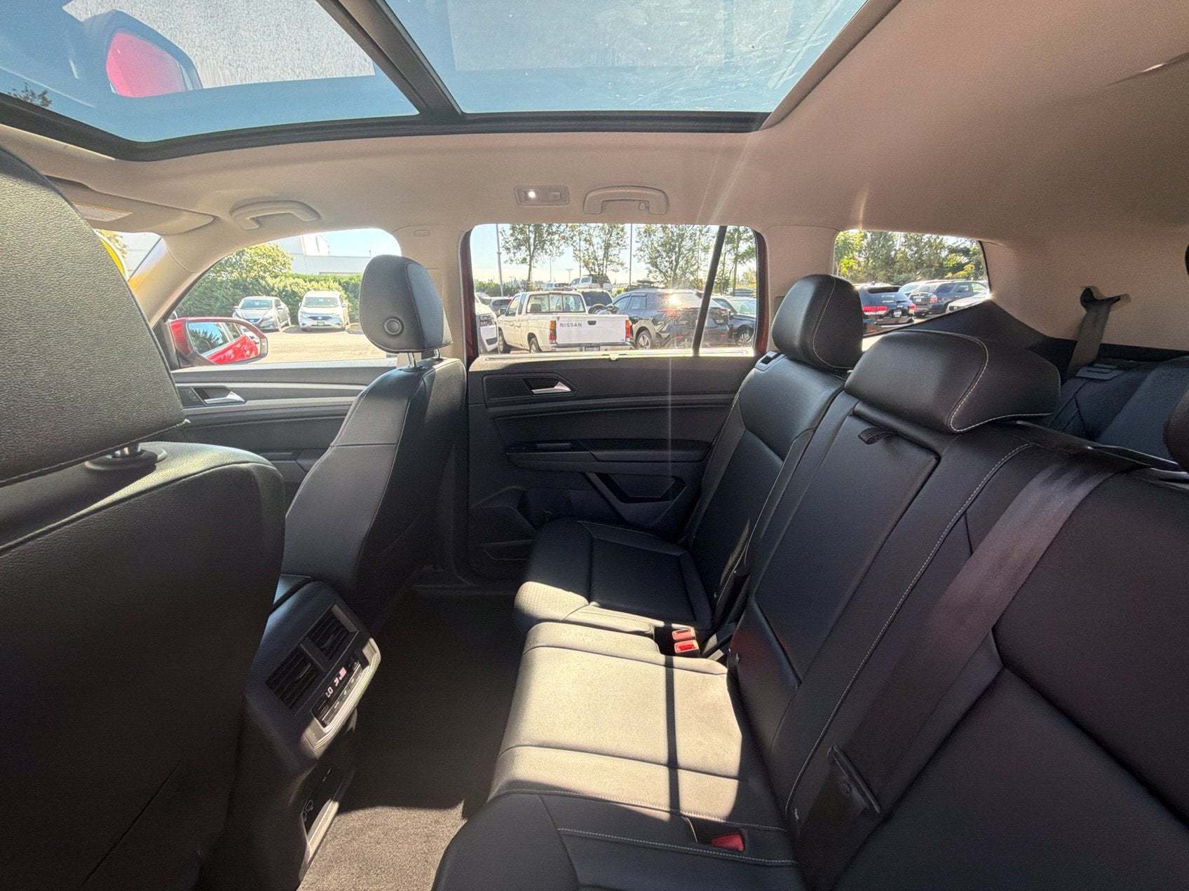 2021 Volkswagen Atlas 3.6L V6 SE w/Technology R-Line