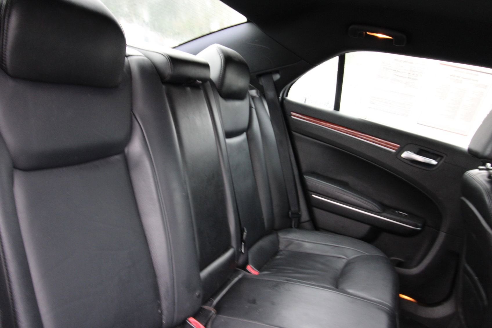 2014 Chrysler 300 BASE