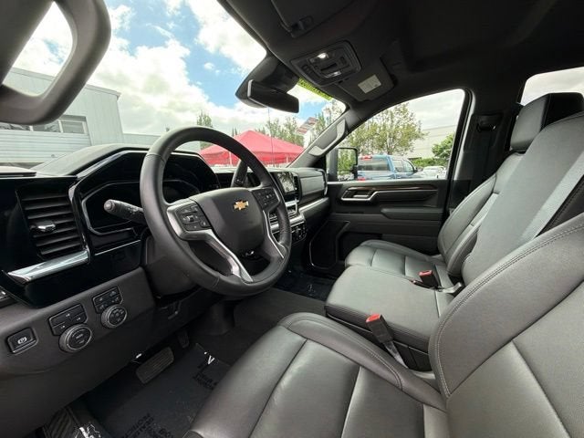 2025 Chevrolet Silverado 3500 HD LT