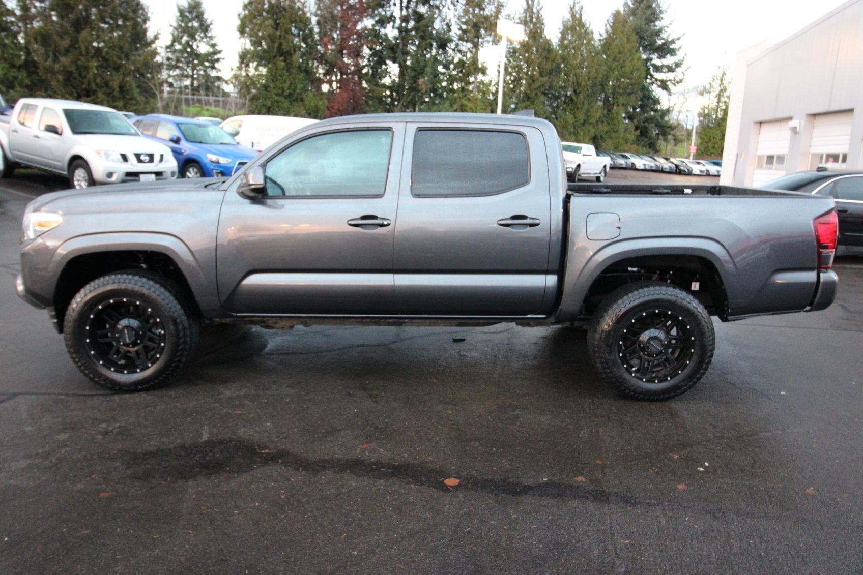 2020 Toyota Tacoma 4WD SR5