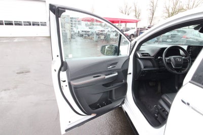 2022 Toyota Sienna XSE